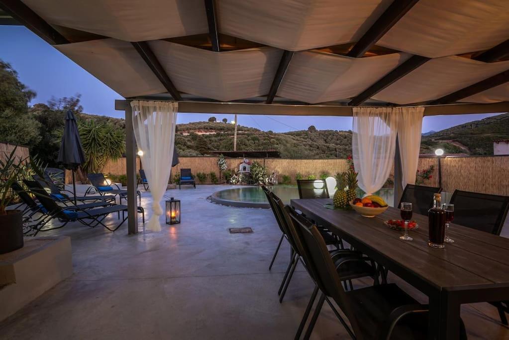 Casa Del Miele, Private Pool, Bbq, Mountain View. Vila Alikianos Exterior foto