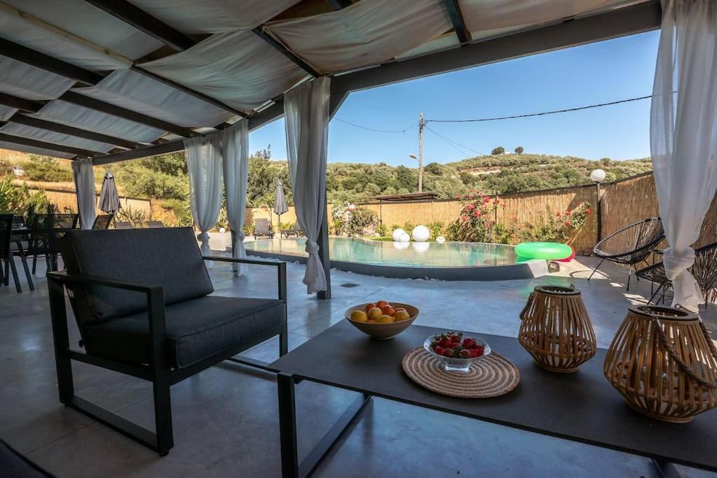 Casa Del Miele, Private Pool, Bbq, Mountain View. Vila Alikianos Exterior foto
